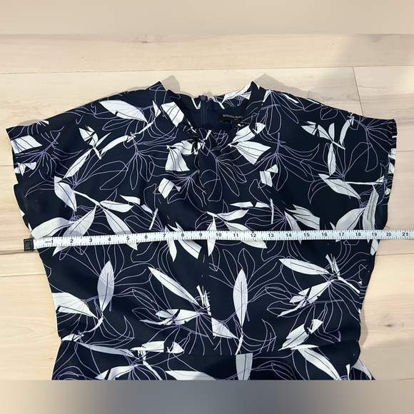 Banana Republic Twist Neck Floral Navy Dress Size 6 - Picture 5 of 13